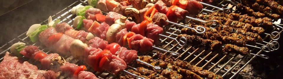 Brochetas a la barbacoa